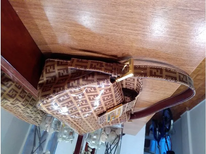 Fendi palo Caramelo 