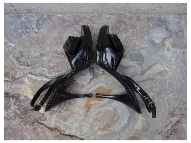 Yves Saint Laurent Sandalias Negro 